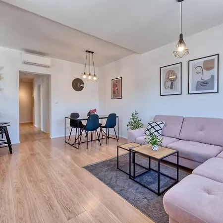 Batoni Apartment