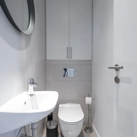 Batoni Apartment